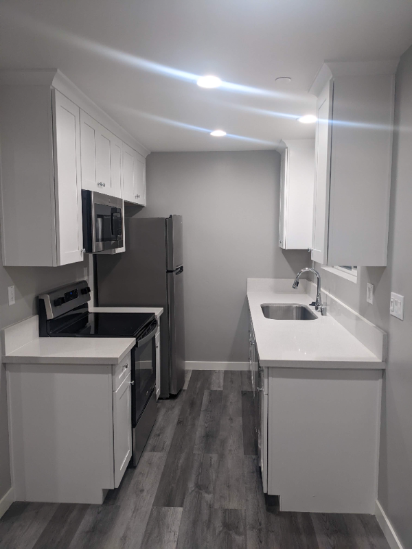 2521 Victorian Aly - Photo 3 of 7