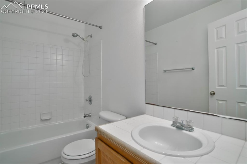 4966 Hawk Meadow Dr - Photo 5 of 13