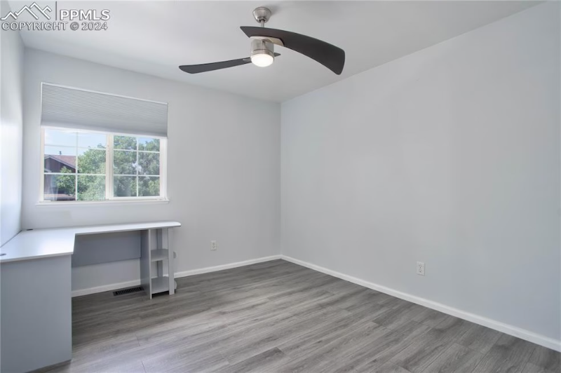 4966 Hawk Meadow Dr - Photo 6 of 13