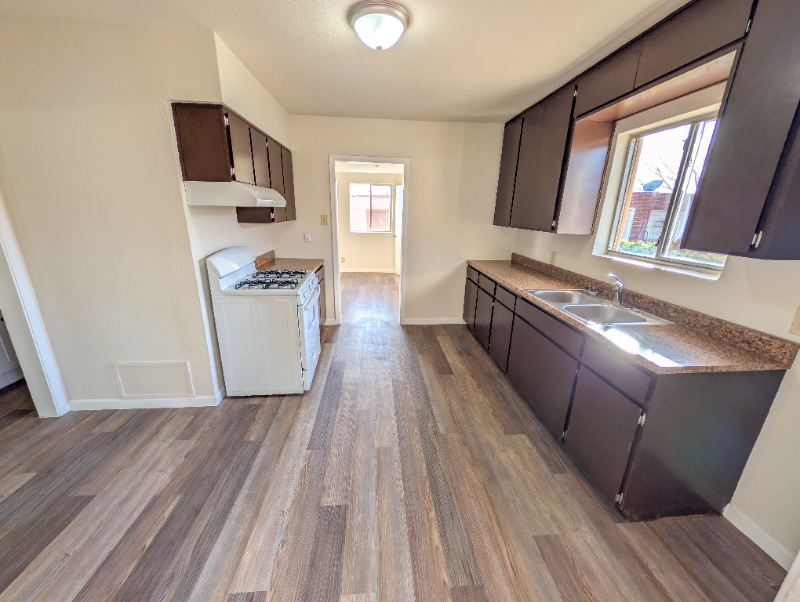 3524 Mobile Ave - Photo 2 of 15