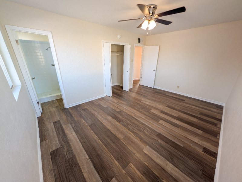 3524 Mobile Ave - Photo 3 of 15