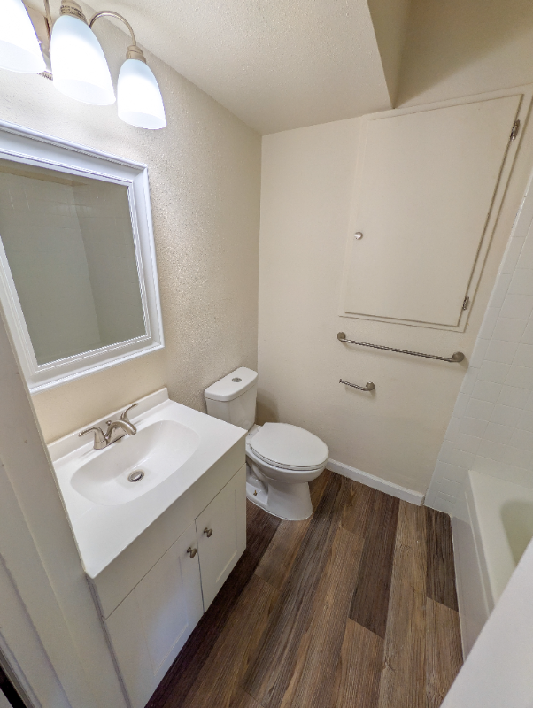 3524 Mobile Ave - Photo 7 of 15