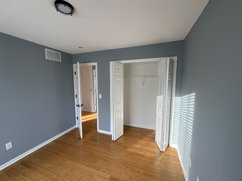 951 Trenton Ln N - Photo 3 of 5