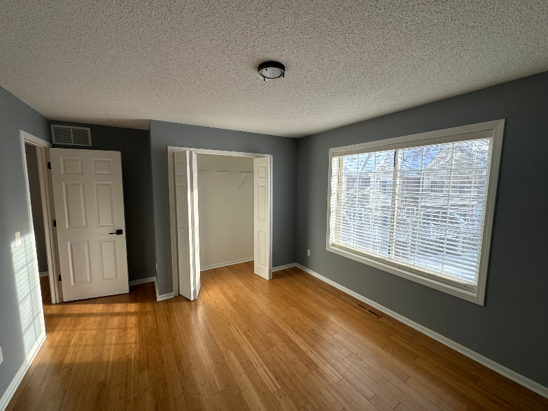 951 Trenton Ln N - Photo 4 of 5