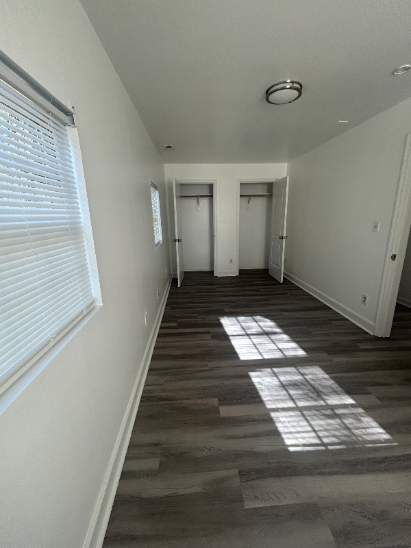 722 Langley Ave - Photo 4 of 11