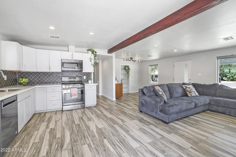 1319 E Orangewood Ave - Photo 6 of 20