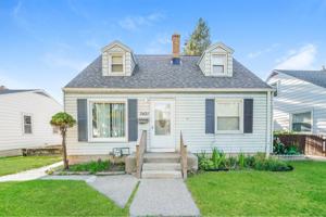 featured image of 3421 N 87th St