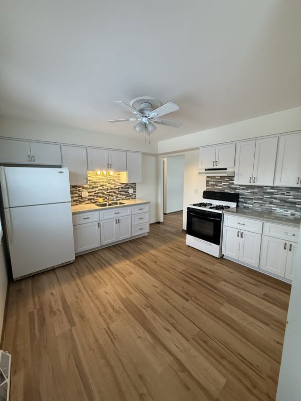 404 Elmwood Dr - Photo 4 of 9