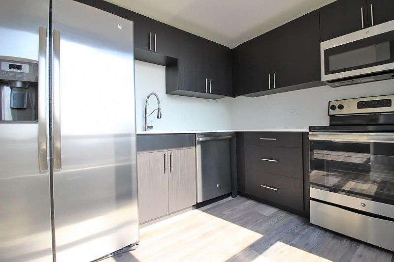 904 N State St - Photo 2 of 19