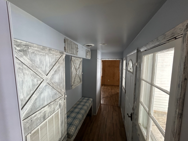 102 S Main St #1B - Photo 3 of 6