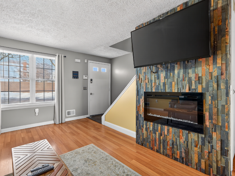 1082H Mount Hope Ave - Photo 7 of 20