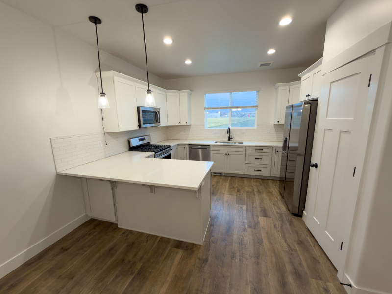 723 W Desert Willow Dr - Photo 4 of 18