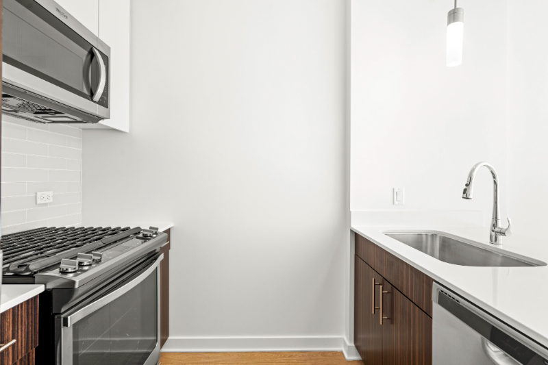 178 N Garland Ct - Photo 5 of 17