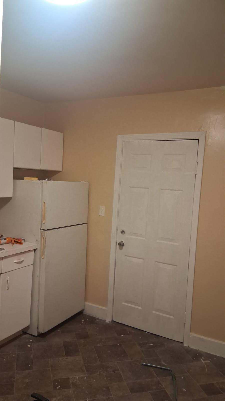 1602 Howard Ave #1 - Photo 5 of 7