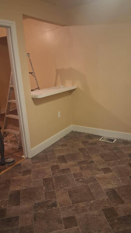 1602 Howard Ave #1 - Photo 6 of 7