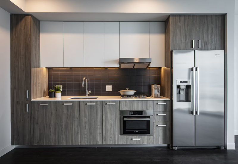 210 N Harbor Dr - Photo 5 of 17