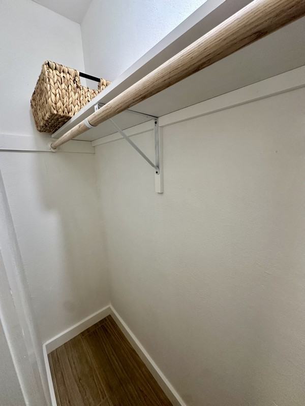 6803 Hillcroft Dr - Photo 3 of 10