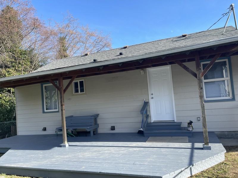 13217 1st Ave S - Photo 2 of 10