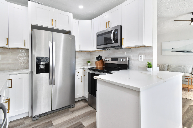 7335 10th Ave N - Photo 5 of 20