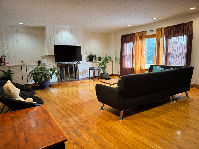 170 White St - Photo 2 of 16