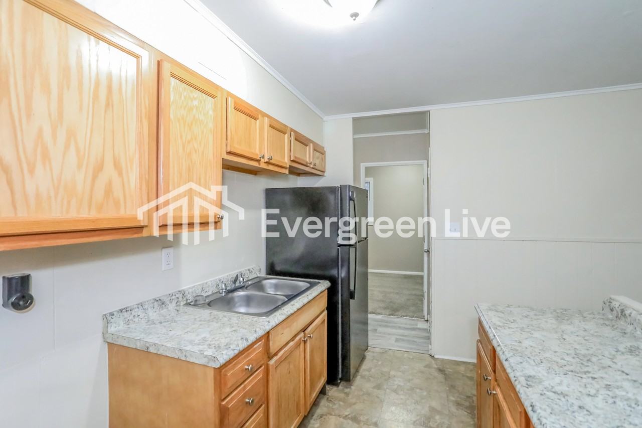 2497 Ontario St - Photo 6 of 15