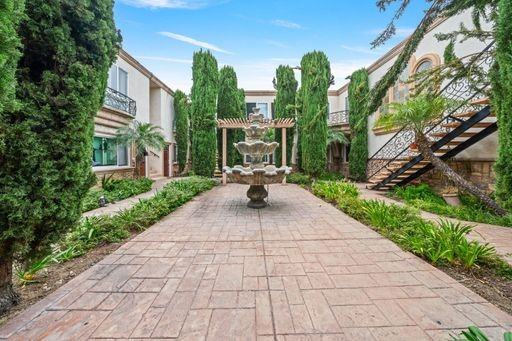 3562 Marlborough Ave #13 - Photo 4 of 28