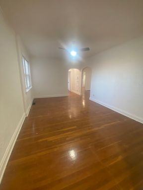 7338 Forsyth Blvd - Photo 2 of 10