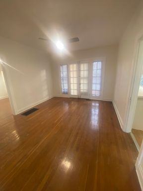 7338 Forsyth Blvd - Photo 4 of 10