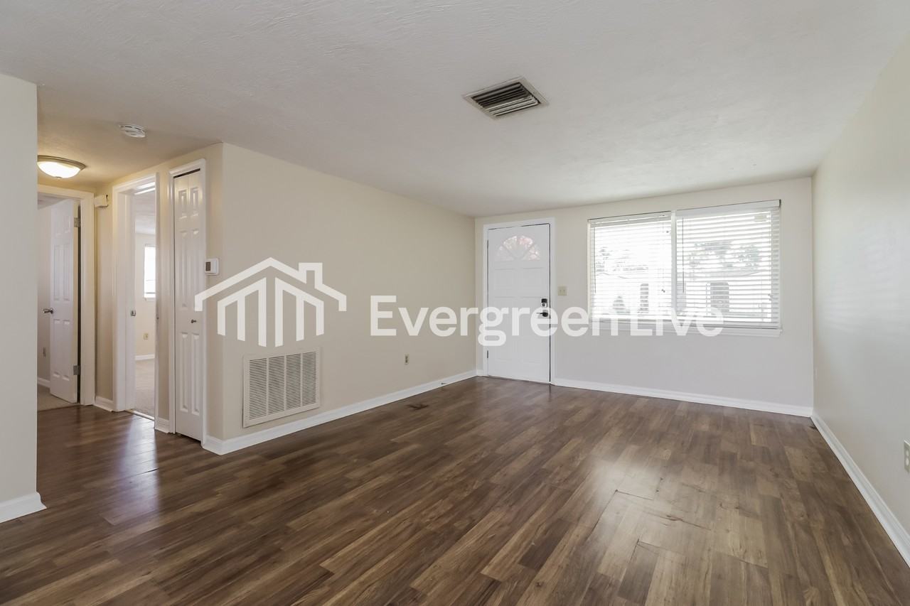 3537 Seffner Dr - Photo 3 of 15