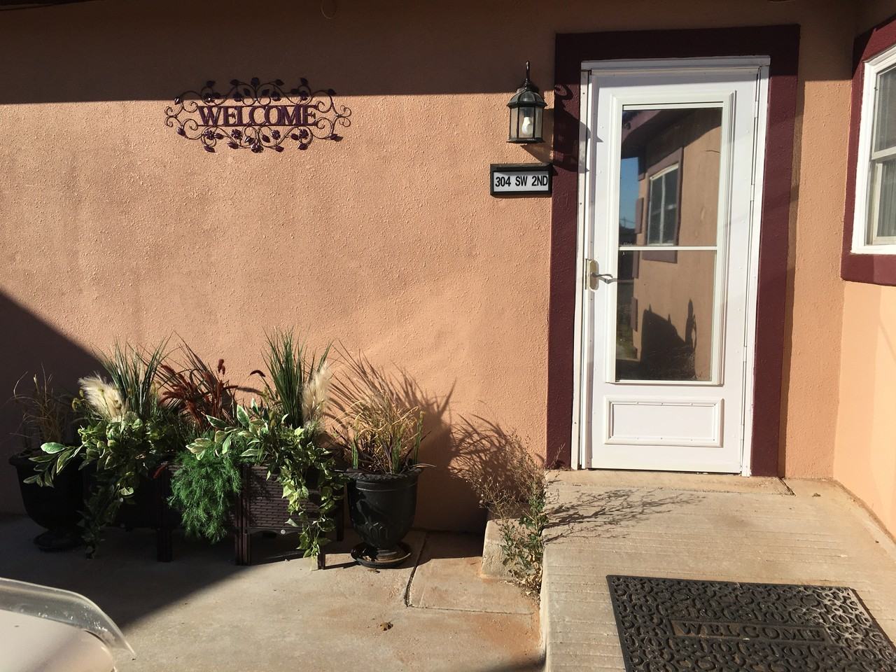 304 Southwest 2nd Street - Photo 2 of 25