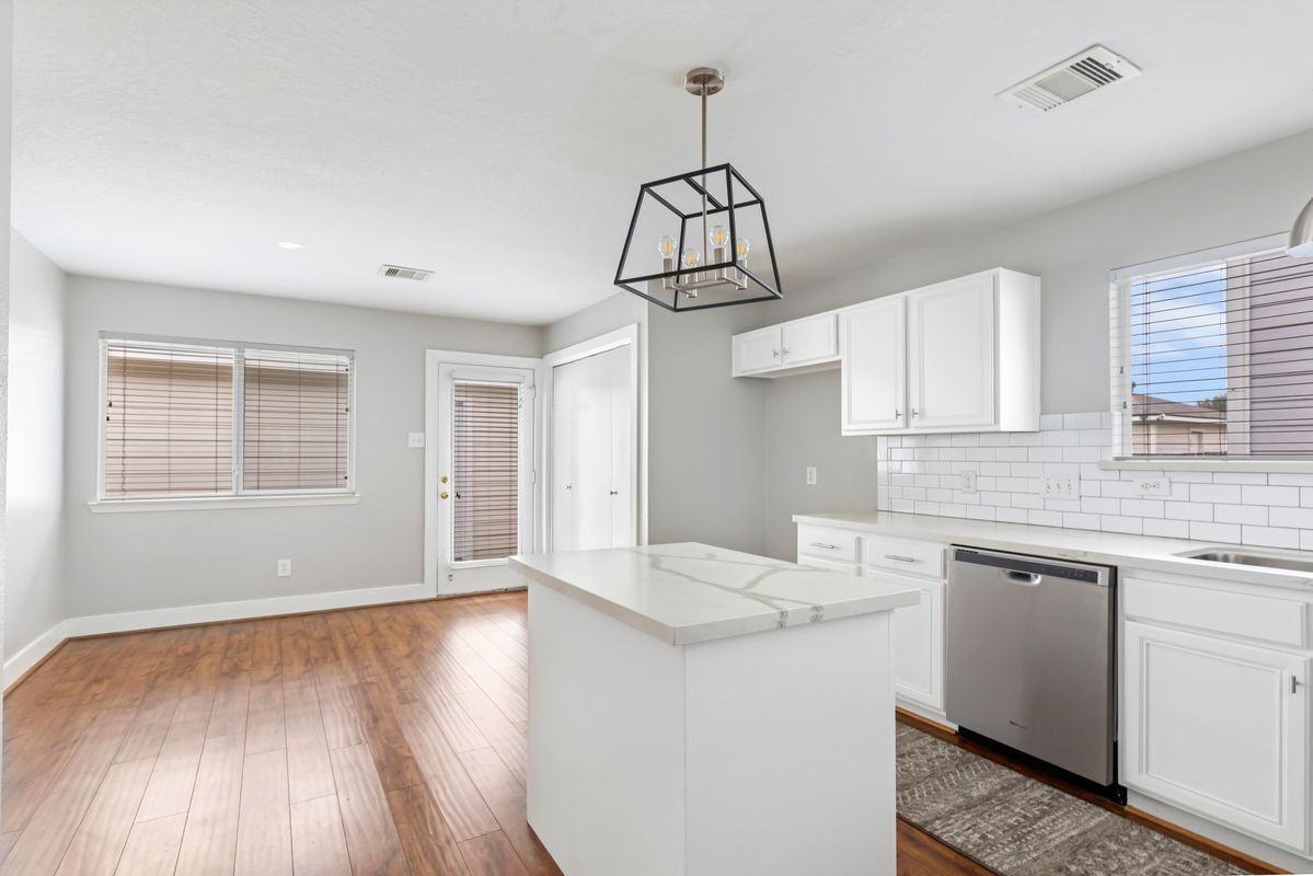 20192 Aldens Oak - Photo 2 of 3