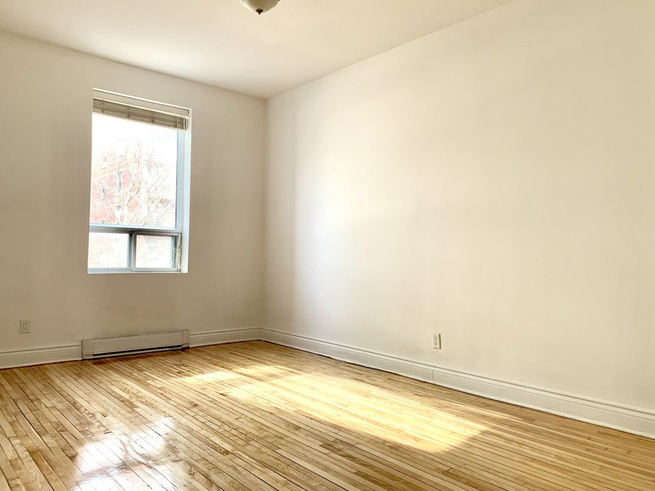 5970 Avenue de Monkland - Photo 6 of 11