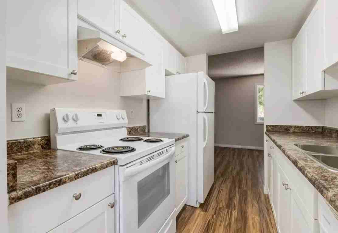 Hartford County Townhomes - Photo 4 of 17