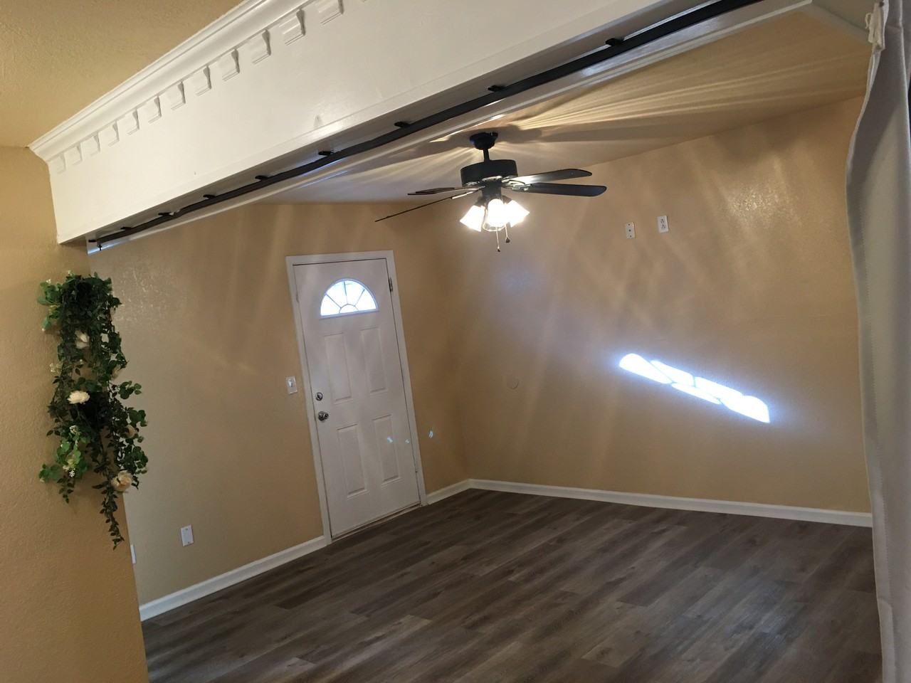 304 Southwest 2nd Street - Photo 4 of 25