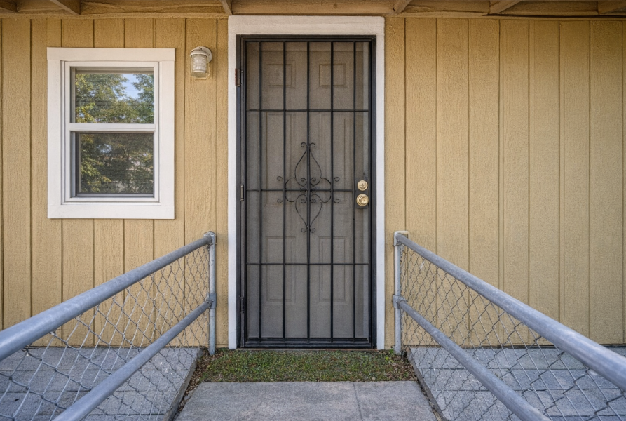 526 Cooper St #A - Photo 4 of 9