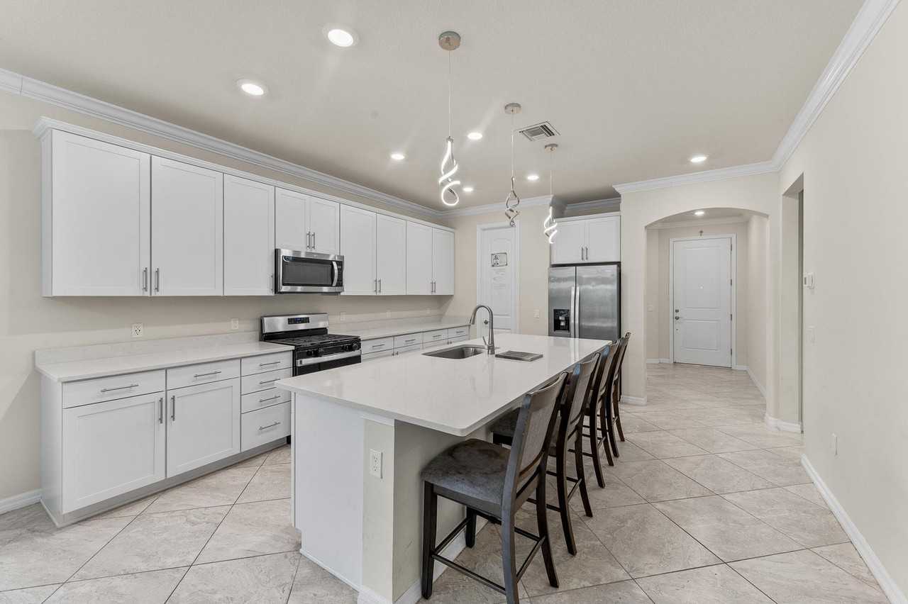 4762 Roldan Court - Photo 7 of 17