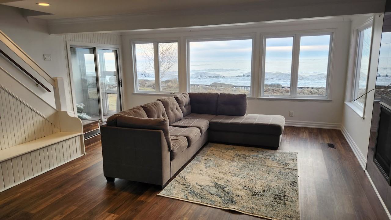 441 Lakeside Drive - Photo 4 of 21