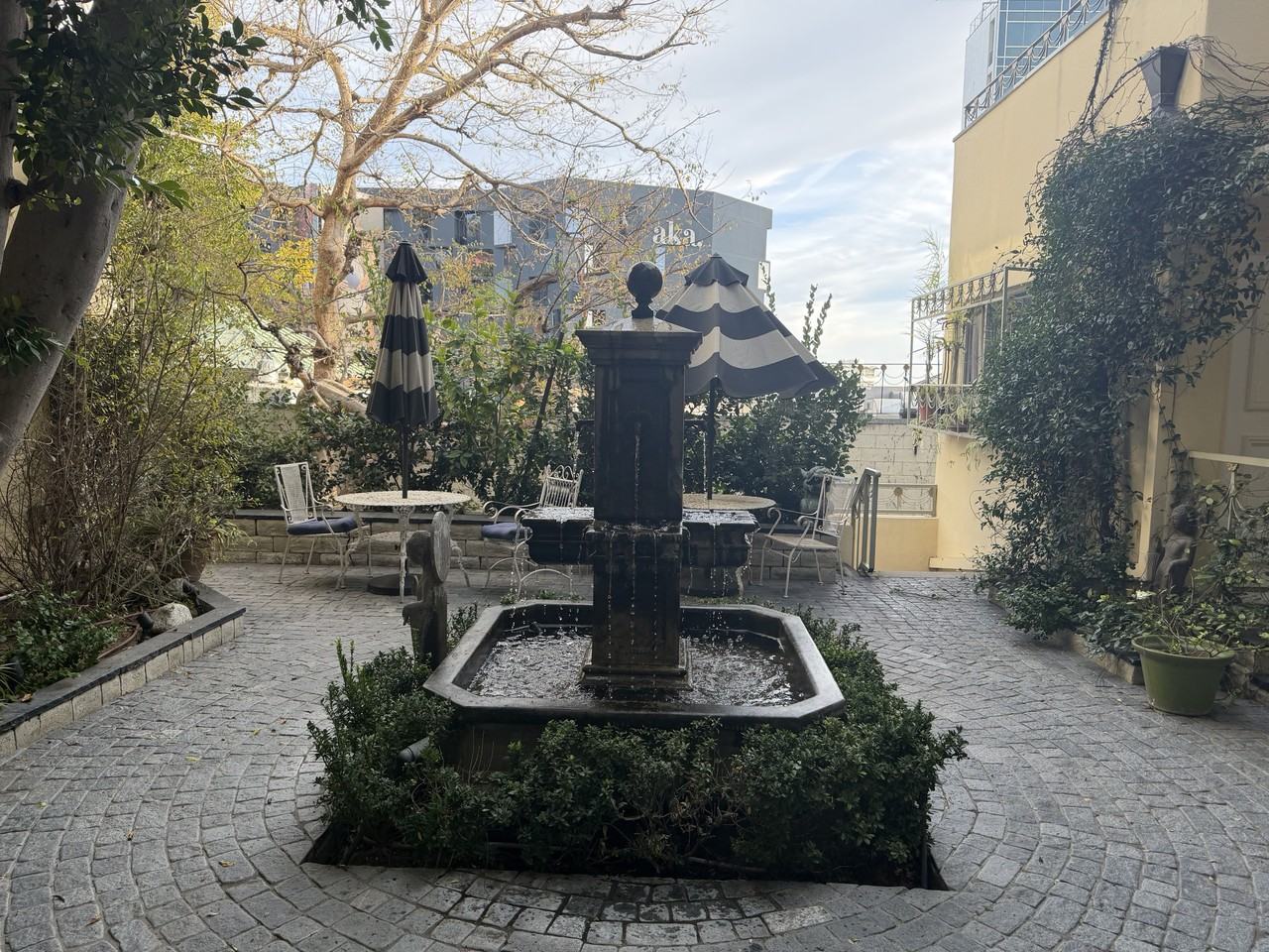 1326 Londonderry View Dr - Photo 4 of 4