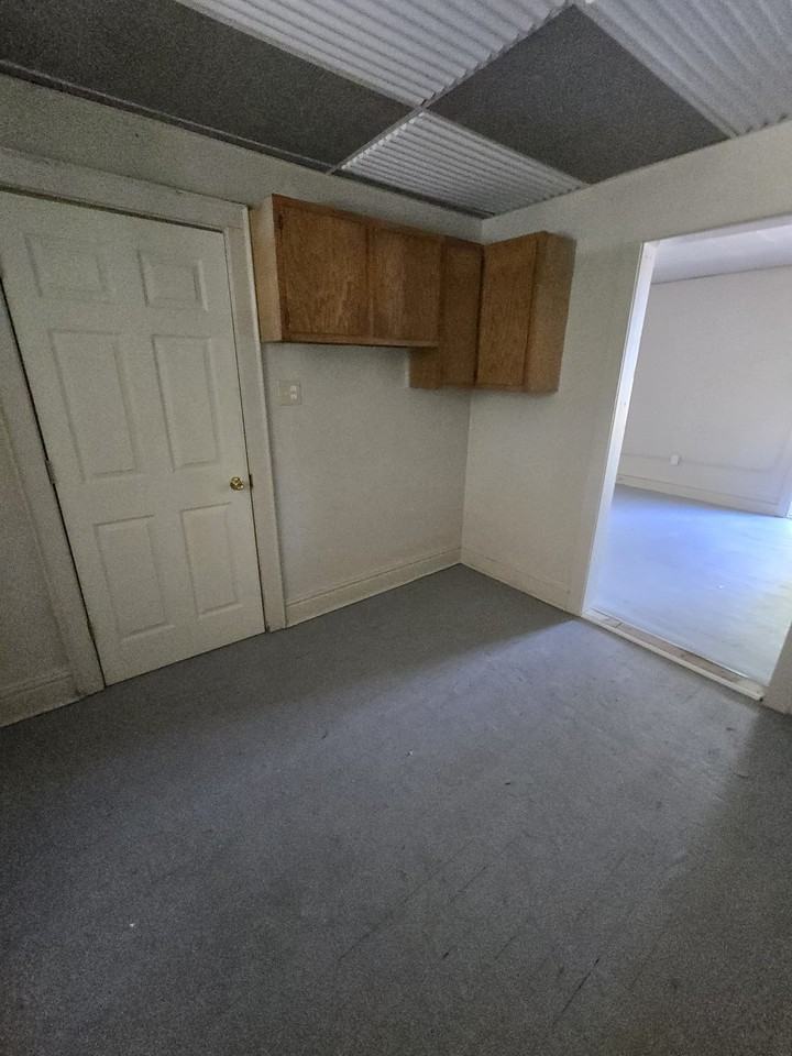 1925 Foster Ave #NA - Photo 6 of 18