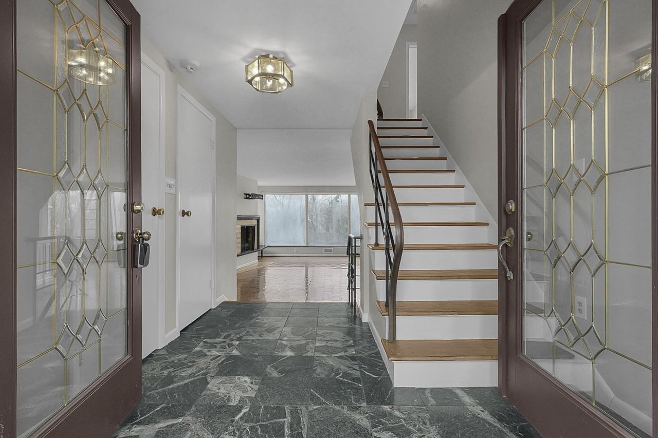 27312737 Charing Rd #2731 - Photo 2 of 24