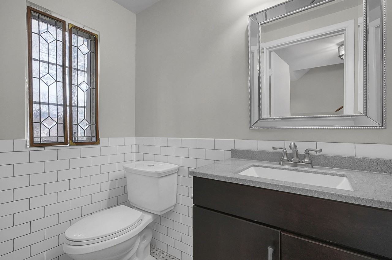 27312737 Charing Rd #2731 - Photo 3 of 24