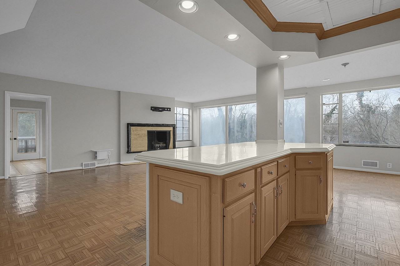 27312737 Charing Rd #2731 - Photo 7 of 24