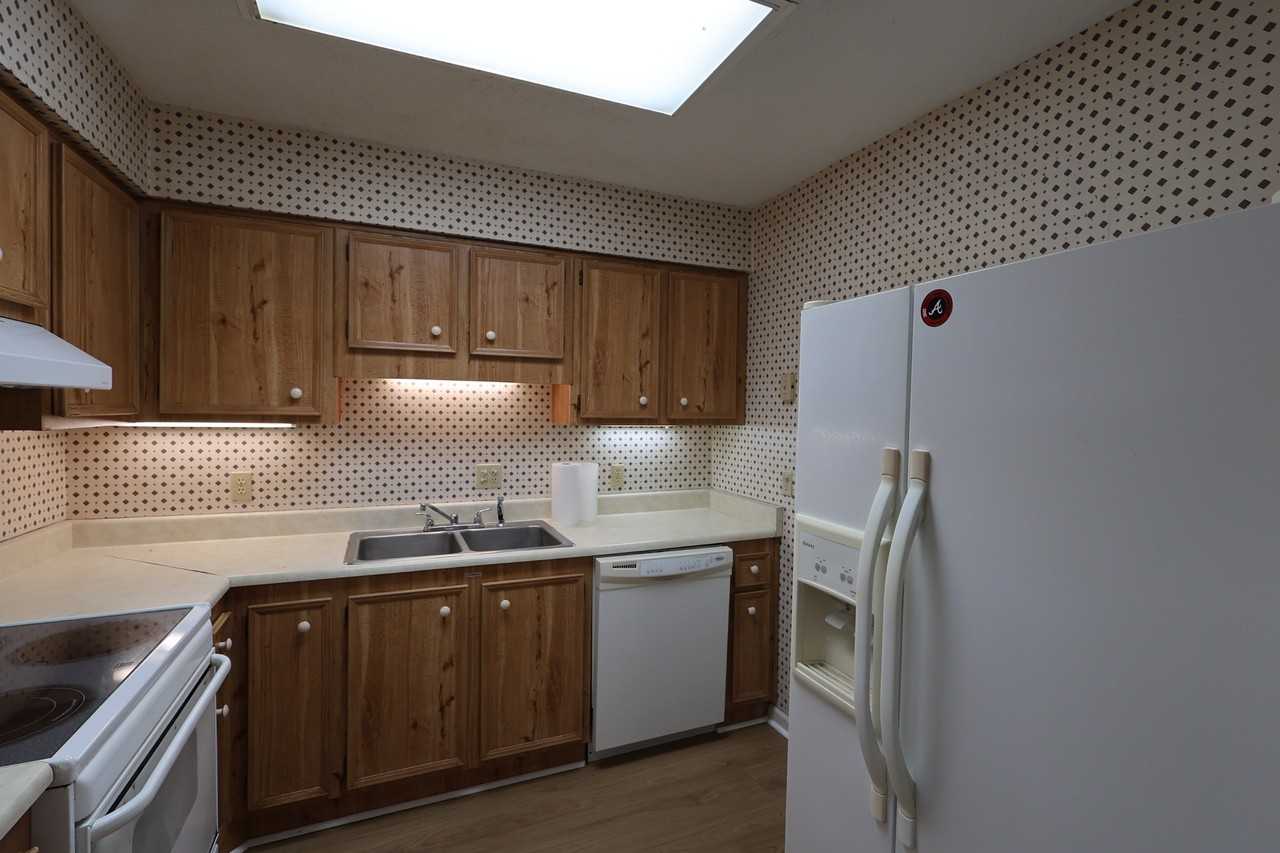 372 Hummingbird Cir #372 - Photo 5 of 10