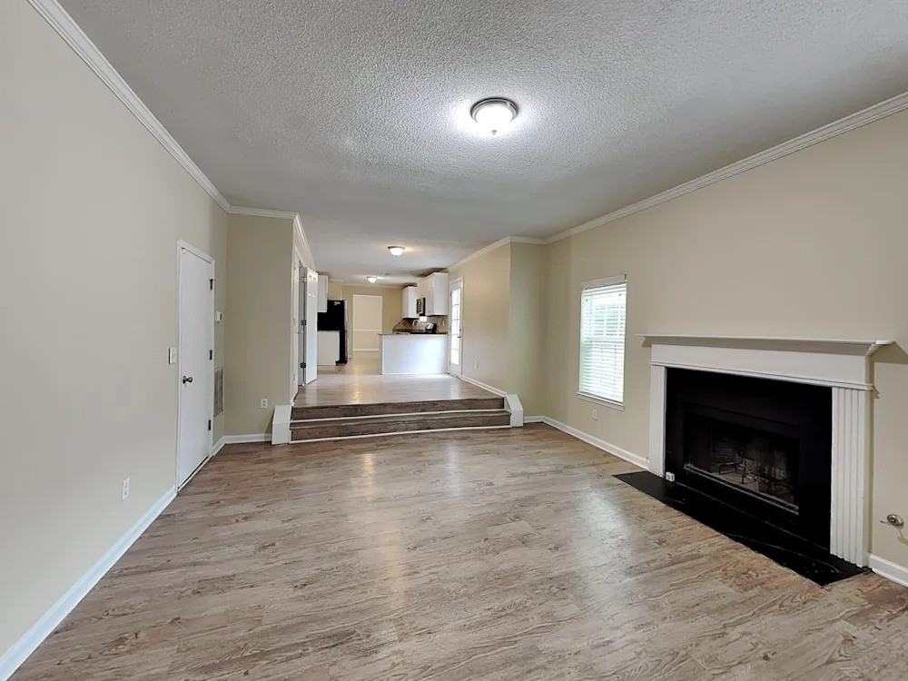 408 Leafmore Rd Sw #NA - Photo 6 of 16