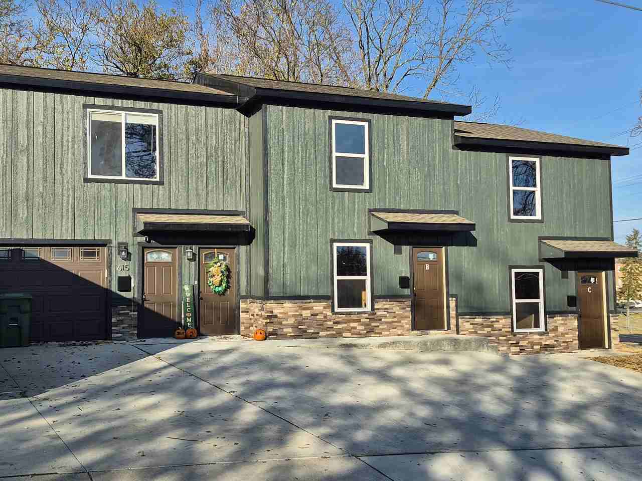 Iowa St #C - Photo 3 of 16