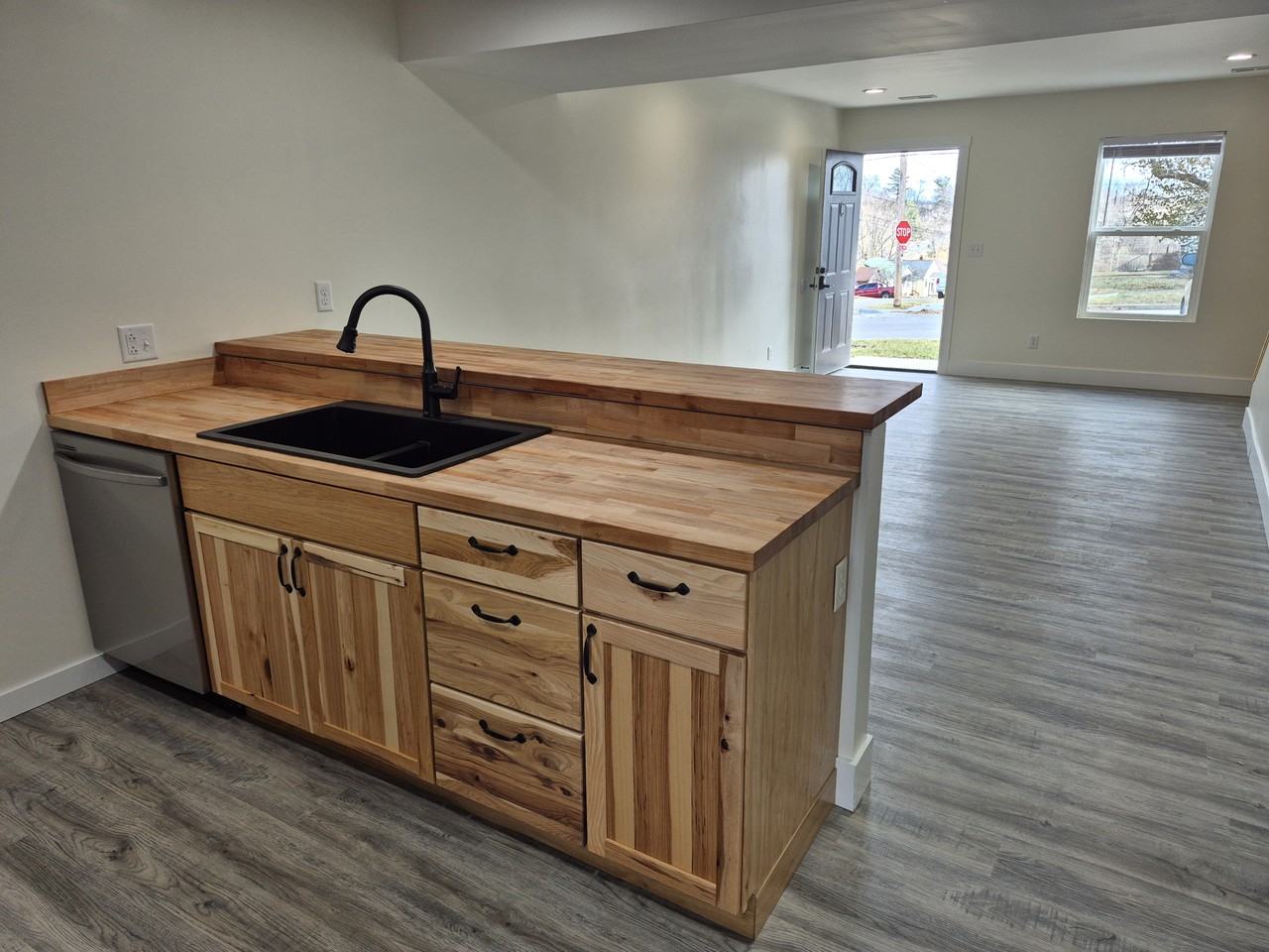 Iowa St #C - Photo 5 of 16