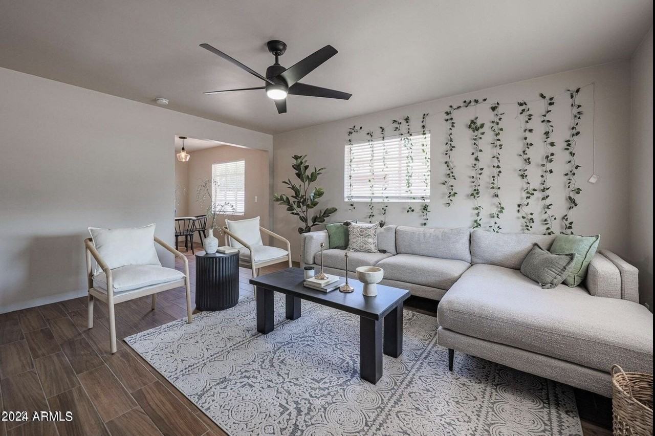 3611 N 21st Dr #NA - Photo 3 of 10