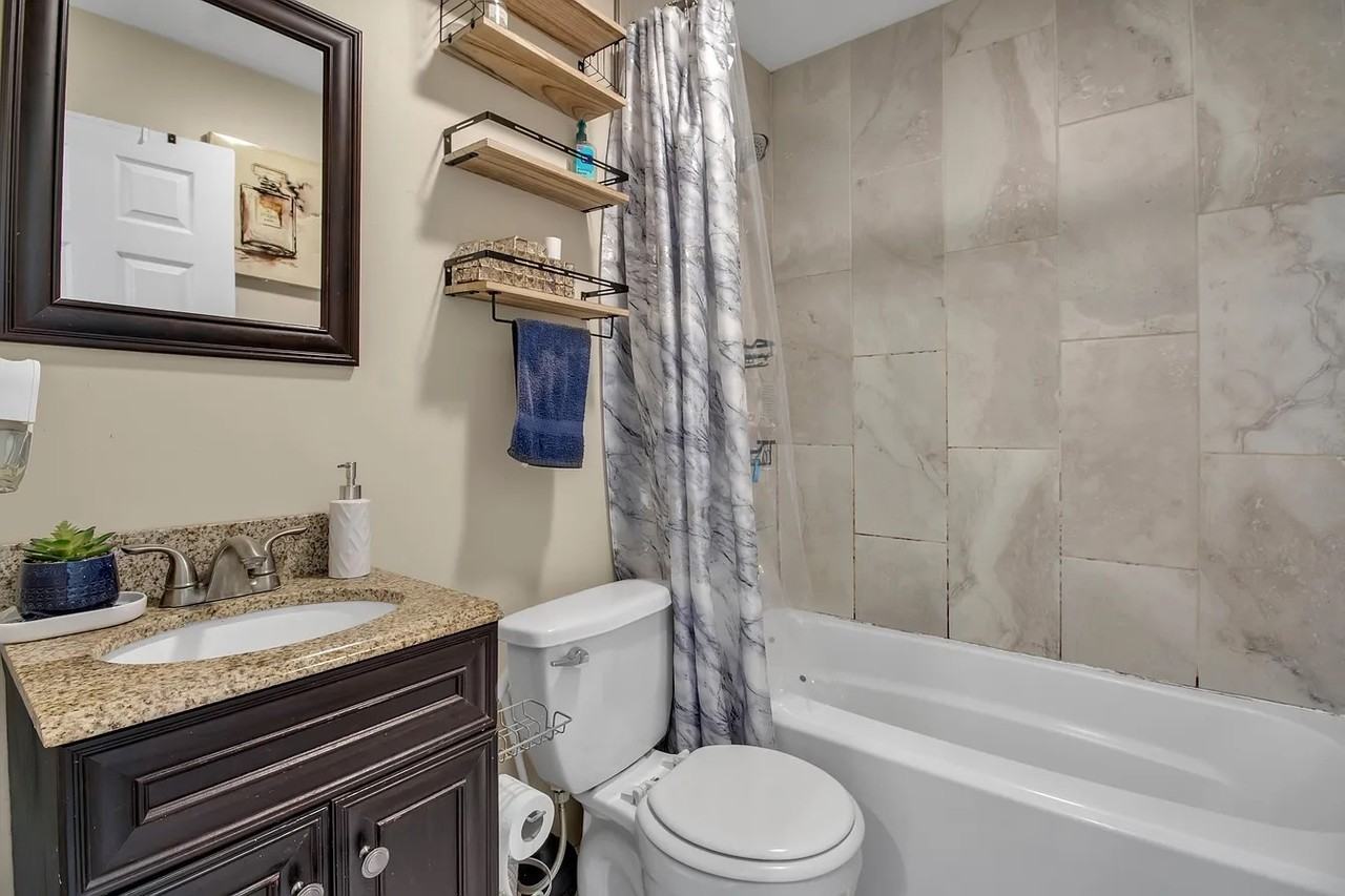 364 Hudson St - Photo 7 of 7