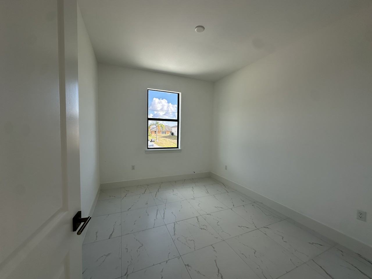 1120 Homer Ave S #NA - Photo 4 of 7