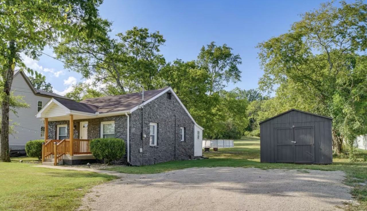 524 Green Ln #NA - Photo 3 of 12